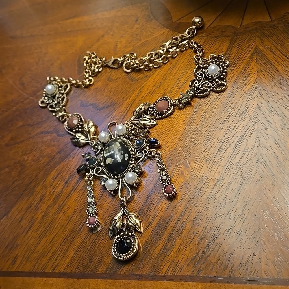 Sweater Chain Necklace - French Ethic Court-Style Pendant with Upscale Sense - Picture 8 of 12